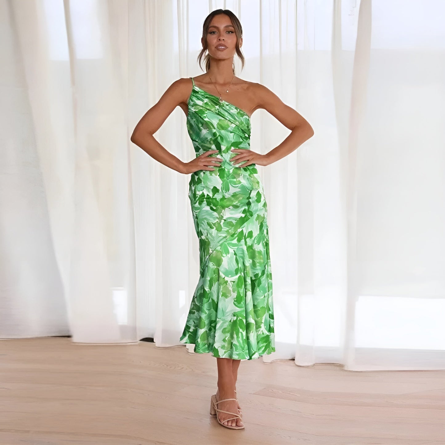 Norelia® | Elegant maxiklänning med blommönster 