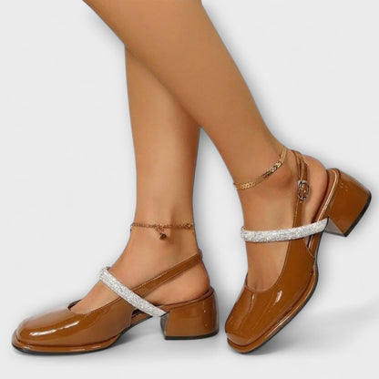 Efter - Mary Janes med Glitzer-Riemen och Blockabsatz 