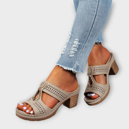 Maria - Silent and Bequeme ortopediska sandaler