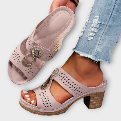 Maria - Silent and Bequeme ortopediska sandaler