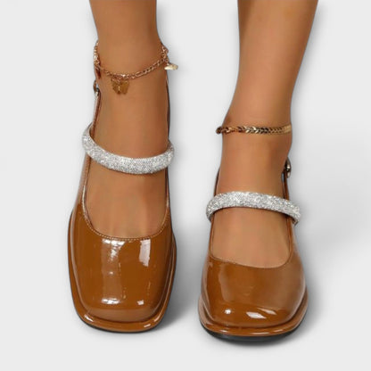 Efter - Mary Janes med Glitzer-Riemen och Blockabsatz 