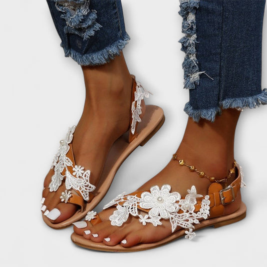 Boho - Bequeme Sandals mit Blumen &amp; Knöchelriemen