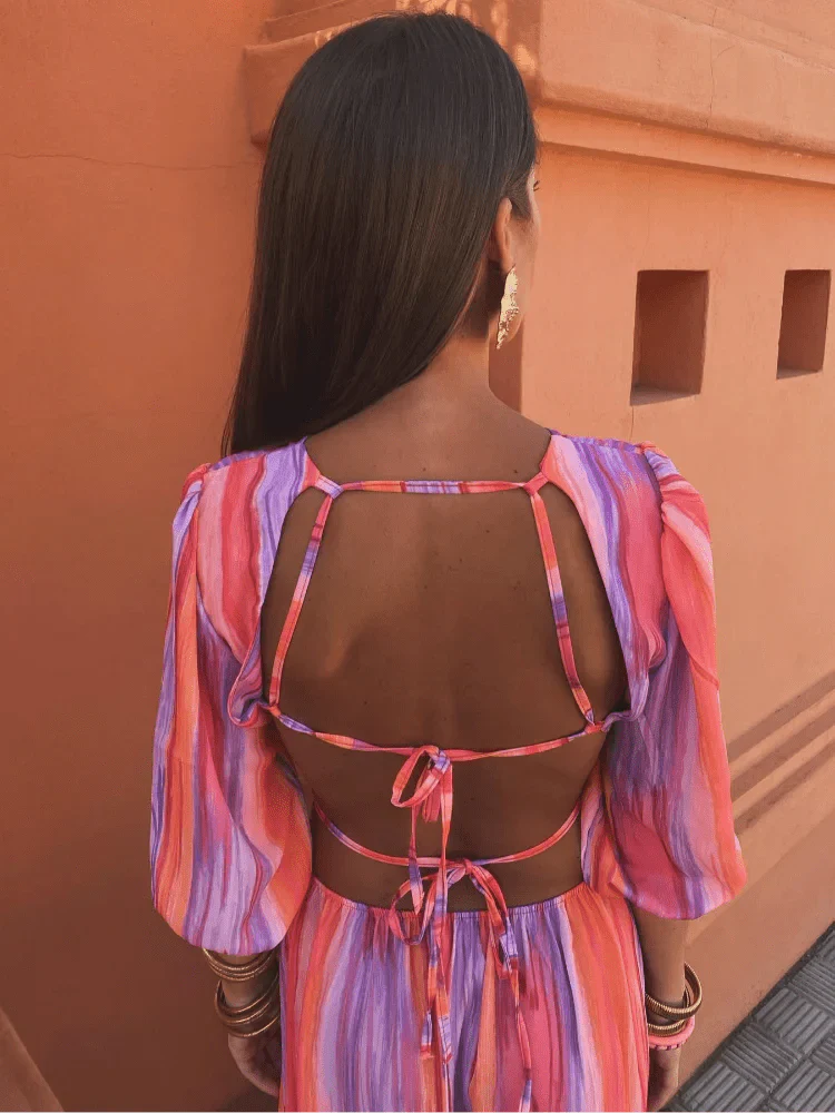 Paloma | Elegant klänning med utskärningar 
